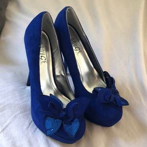 High platform butterfly heels